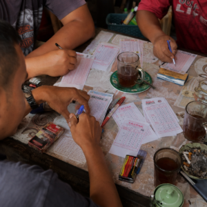 Panduan Mengelola Modal Saat Bermain Poker